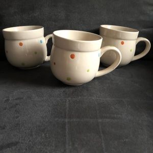 Temptations by Tara Polka Dot Cups Mugs 12 Ounces Set Of Three Cream